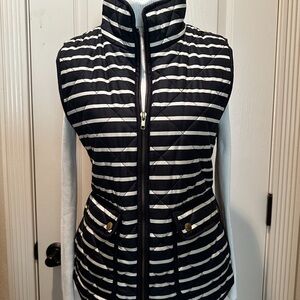 British Khaki navy and white quilted puffer vest